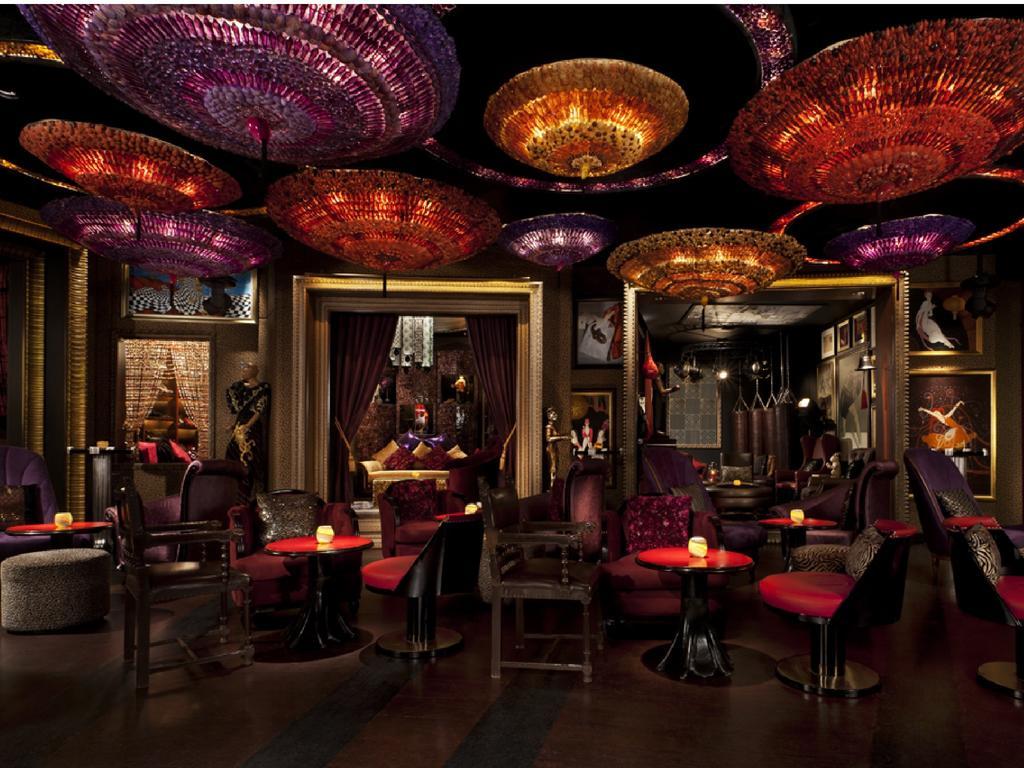 เดอะเพนินซูลา มนิลา Hotel Makati City ภายนอก รูปภาพ The interior of the nightclub